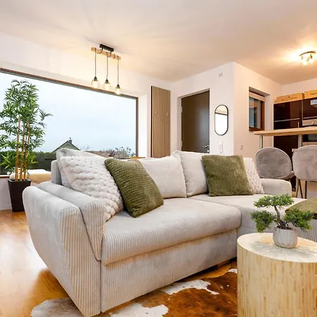 Naturoase, Moderne Architektur - Arbeitsplatz - Klimaanlage - Parkplatz - Waschmaschine *